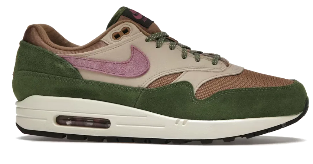 Nike Air Max 1 SH Treeline spinning in 360 degrees